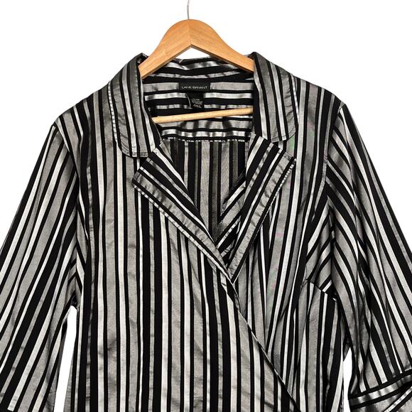 Lane Bryant Striped Wrap Top Sz 22 24 V Neck Metallic Black Silver Collard - Picture 2 of 9